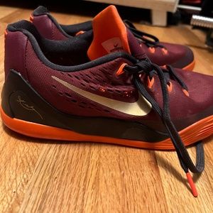 Nike Sneakers Orange and Black Sporty Mesh Design